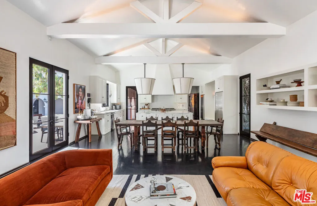 820 N Roxbury Drive, Beverly Hills, California 90210 home-pic-8